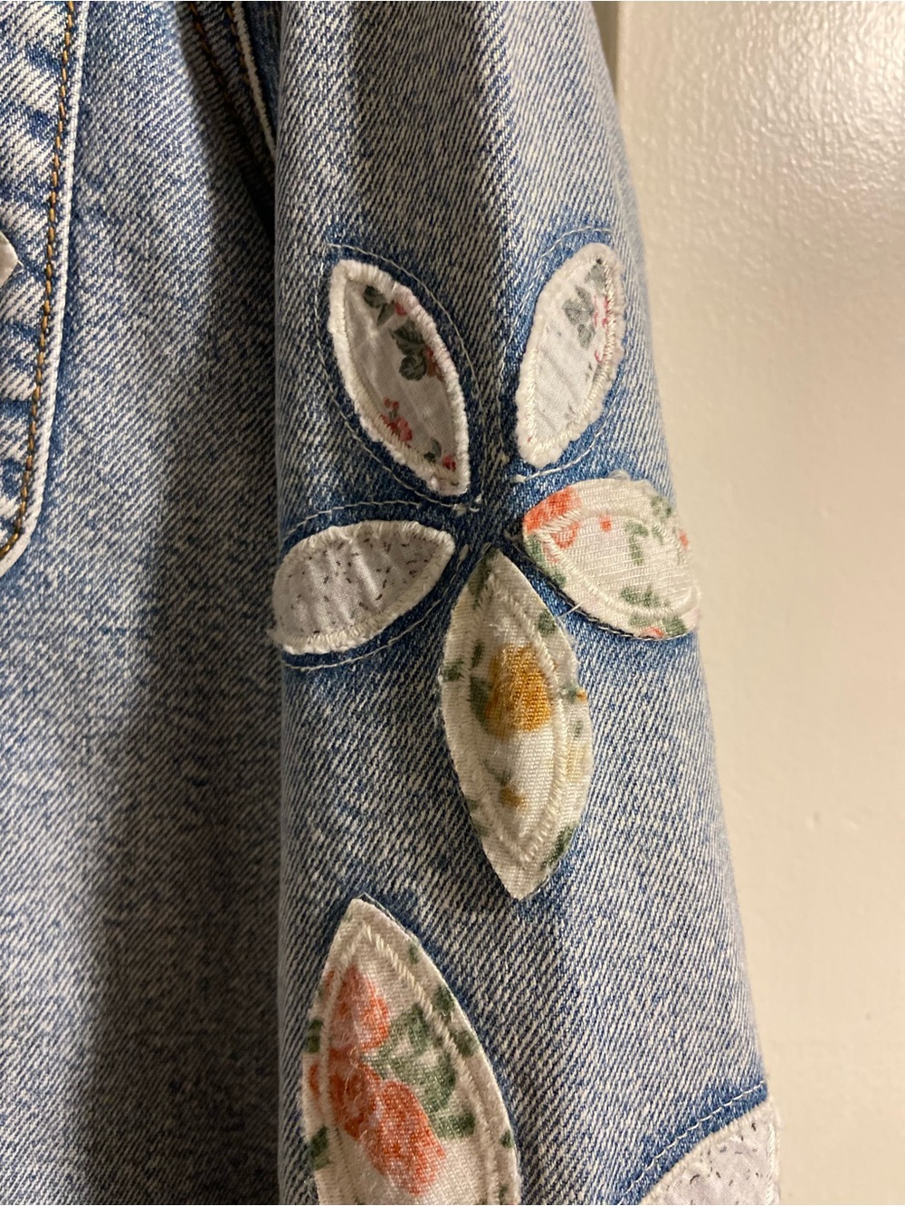 Free People x Driftwood Denim Shabby Chic Jacket Floral Patchwork Rustic Boho S - Picture 6 of 16
